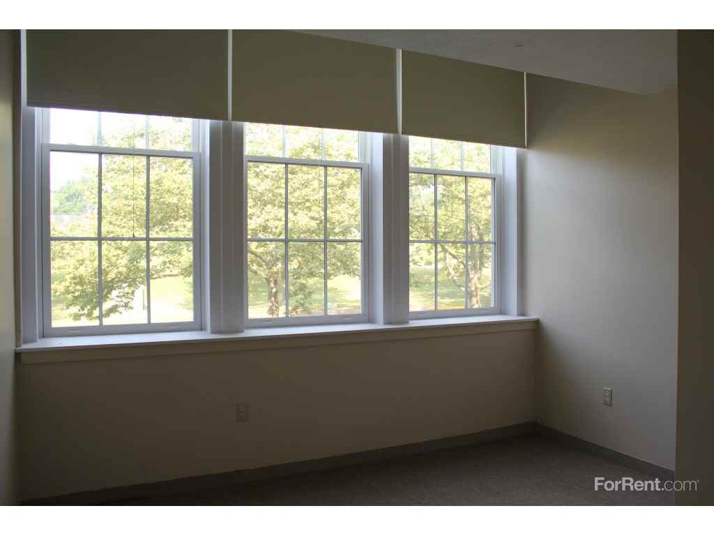 Washington School Apartments - Photo 3 of 19