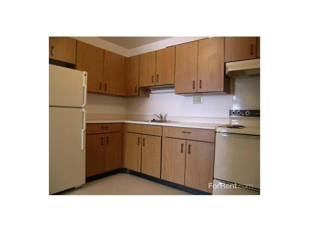 Ridgewood and Westridge Apartments - Housing for Ages 62+ - Photo 3 of 10