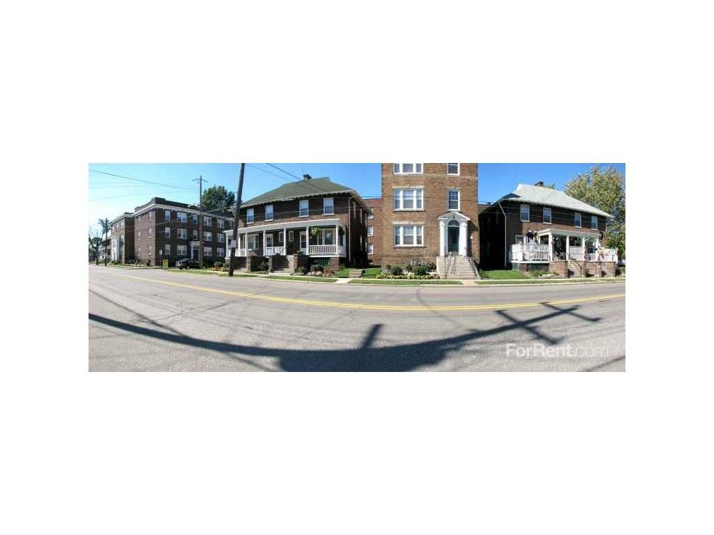 Landmark Square Apartments - Photo 3 of 12