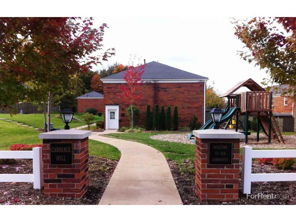 Carriage Hill Townhomes - Photo 2 of 9