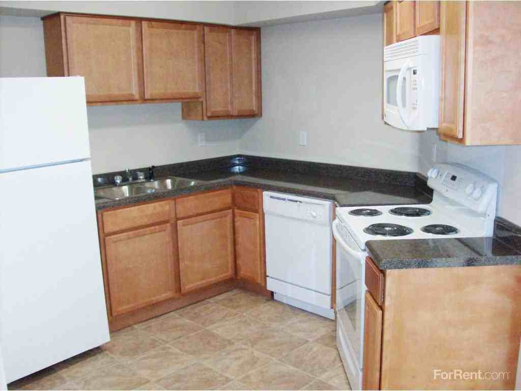 Gulf Grove Apartments & Oak Park Apartments - Photo 3 of 11