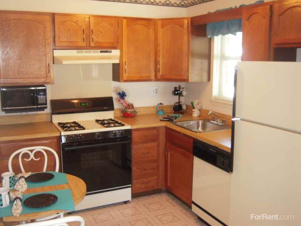 Montclair Duplexes - Photo 3 of 13