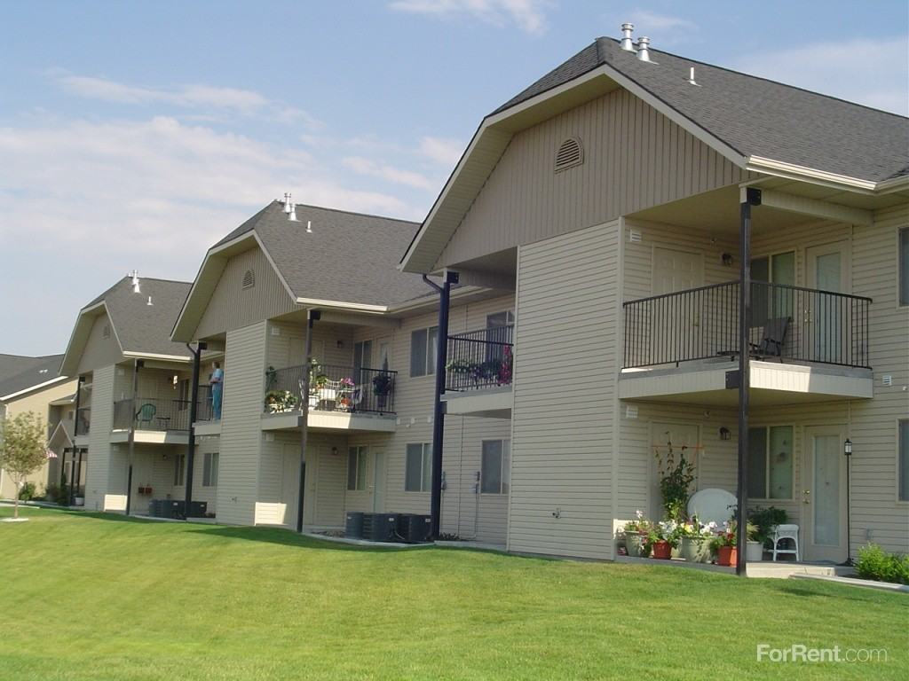 Tomlinson & Associates Senior Properties - Photo 3 of 16