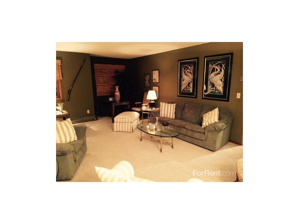 Brittany Apartments - Photo 2 of 18