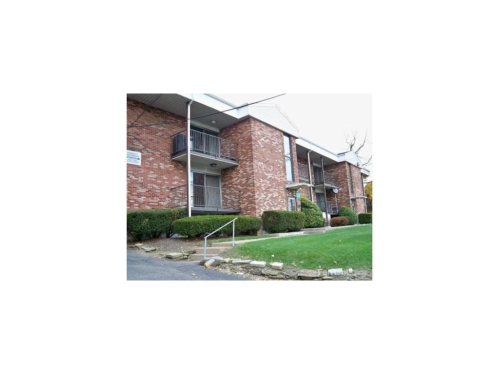 Fairways/Greenview - Photo 3 of 6