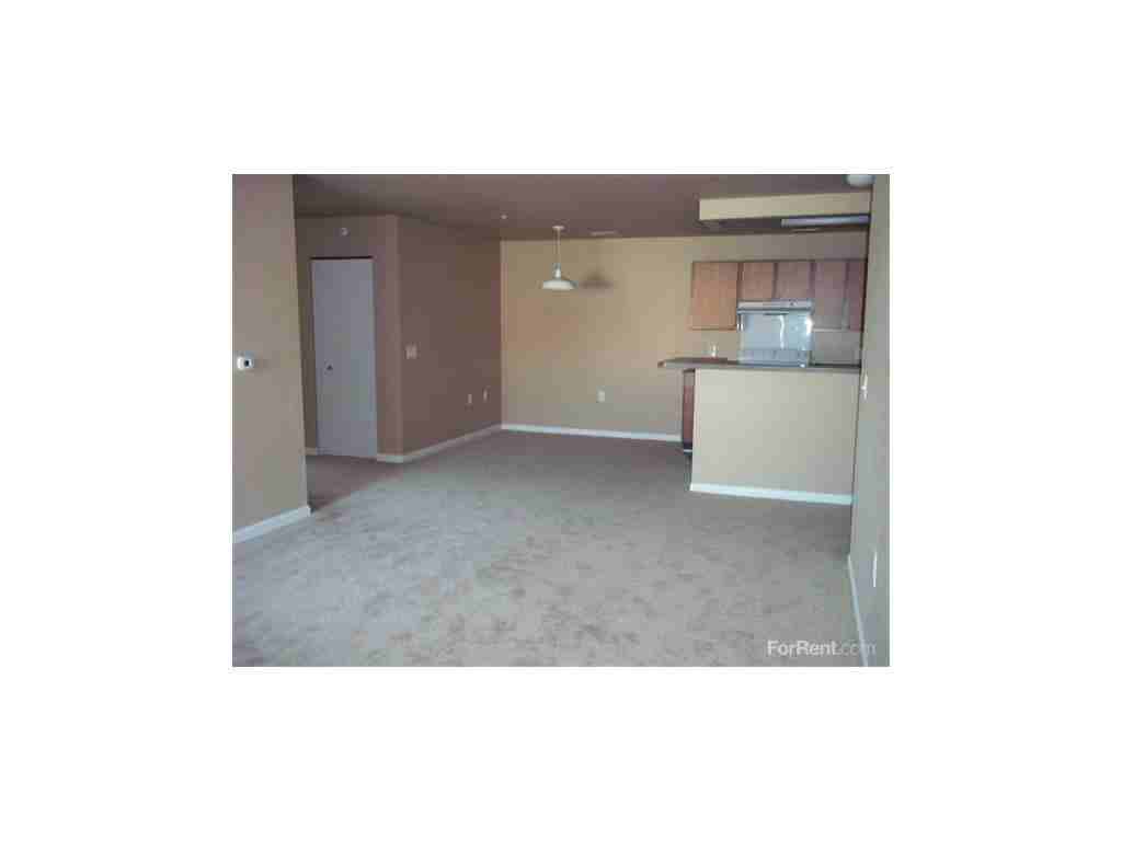 Highland Manor Apartments - Photo 3 of 5