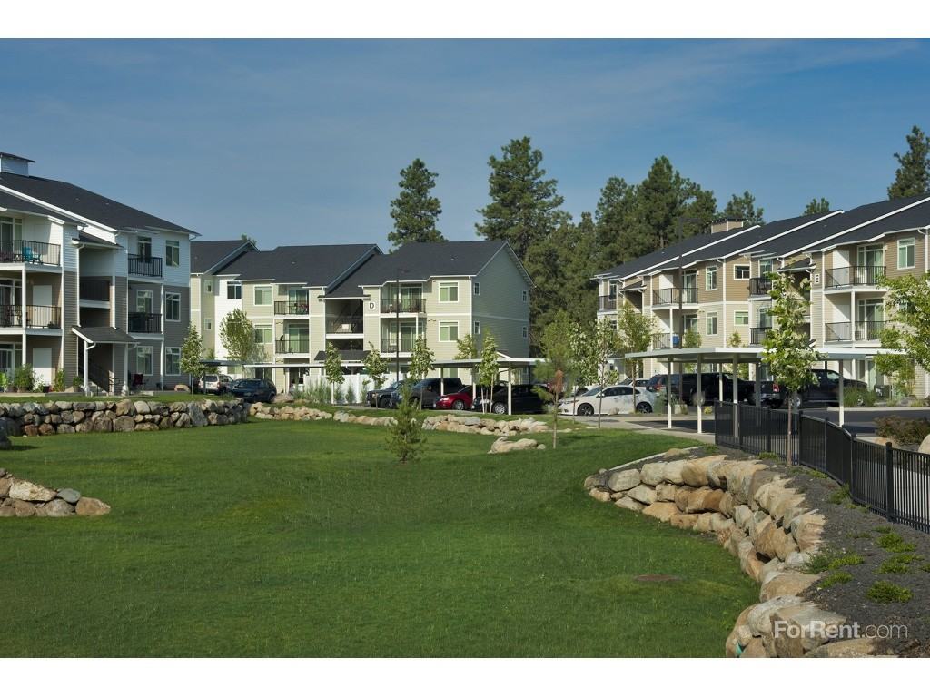 River House at the Trailhead - Photo 3 of 20