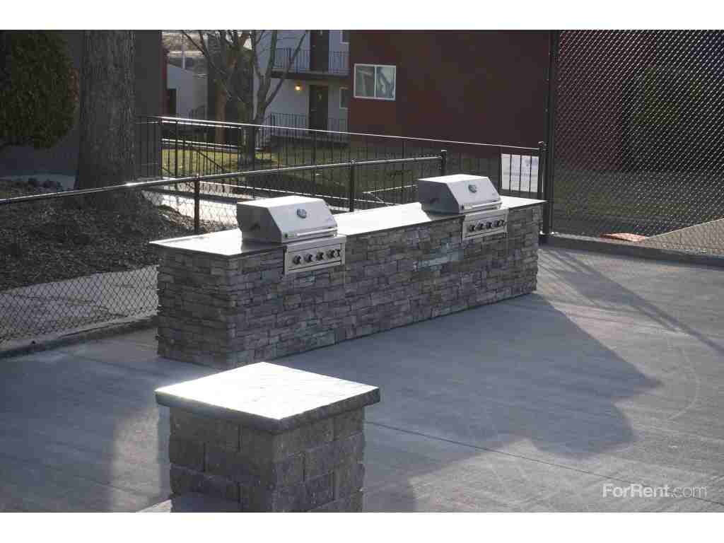 Cougar Ridge - Photo 3 of 20