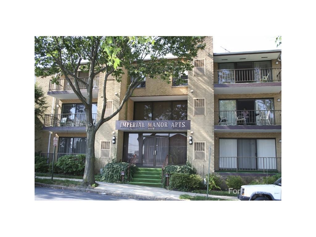 Imperial Manor - Photo 3 of 9