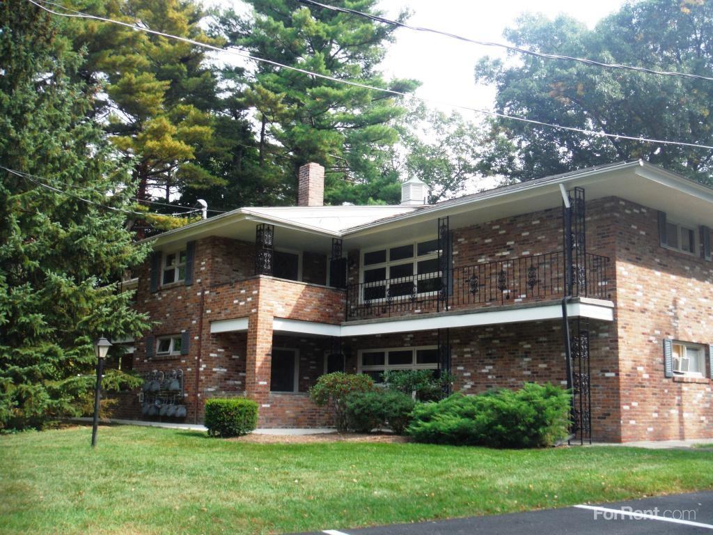 Parkwood Village Apartments - Photo 3 of 9