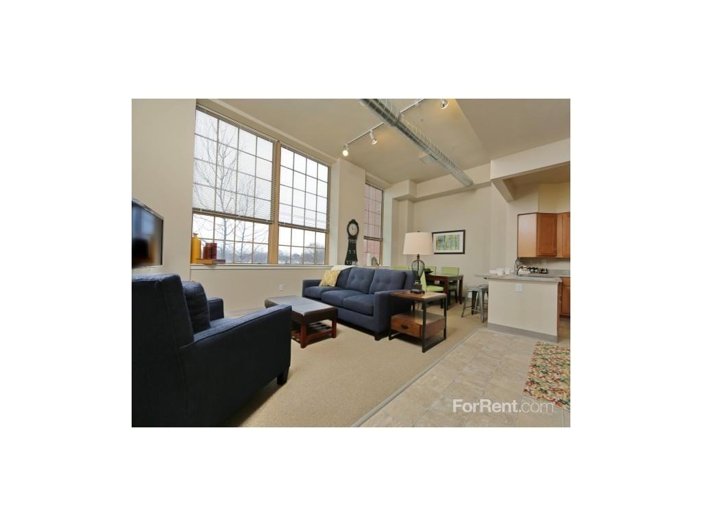 Livingston School Apartments - Photo 3 of 19