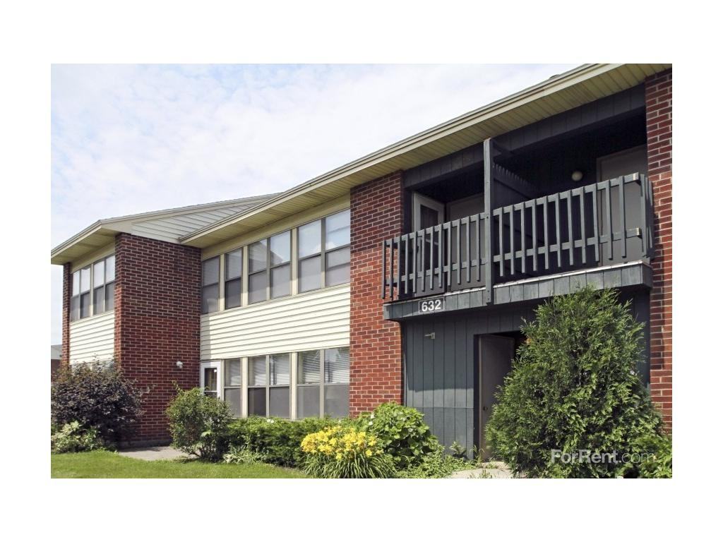 Gabriel Court at Watertown - Photo 2 of 19