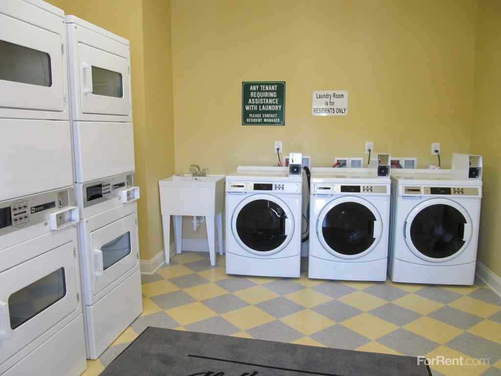 Franklin Pointe Apartments - Photo 3 of 19