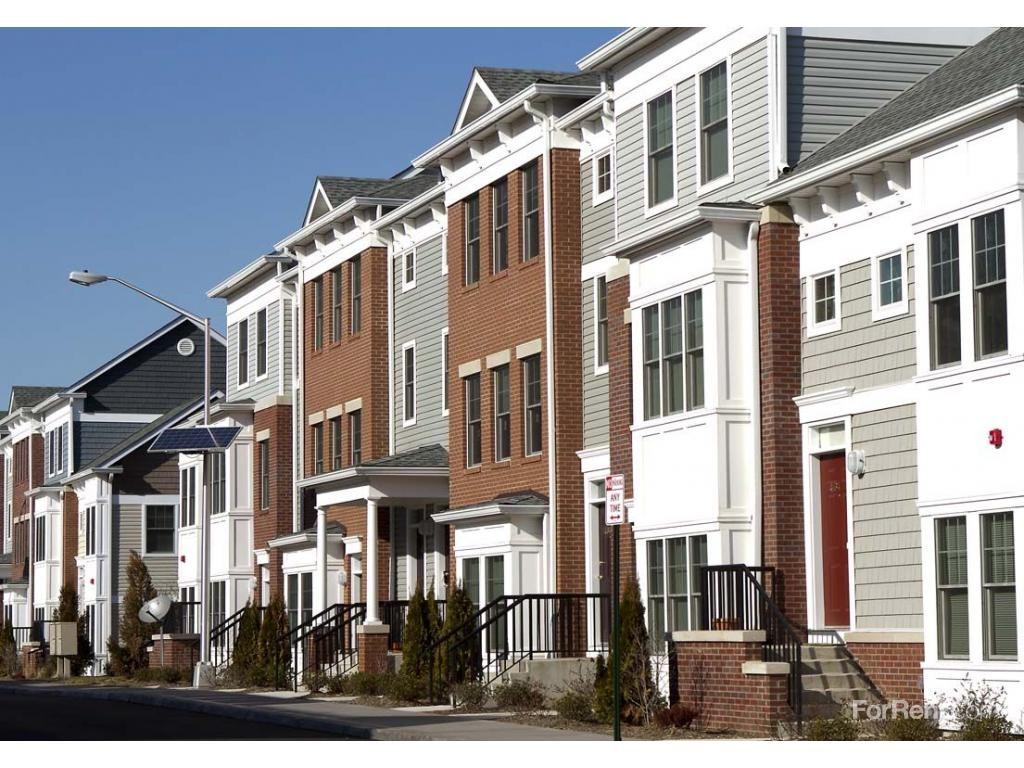 Glennview Townhouses - Photo 2 of 8