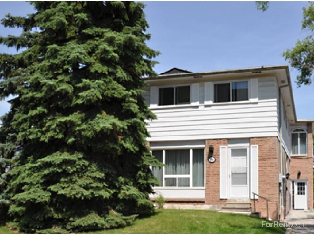 60-98 Gilder Drive - Photo 2 of 5