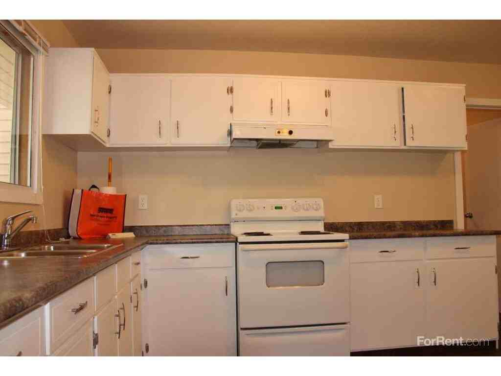 Loran Townhomes - Photo 3 of 12