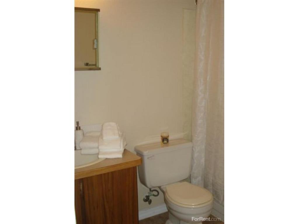 Trapper Apartments - Photo 3 of 7