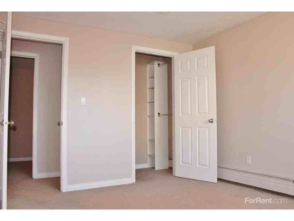 Garden Townhomes Apartments 5605 50 Ave, Yellowknife, NT X1A 1E8 Zumper