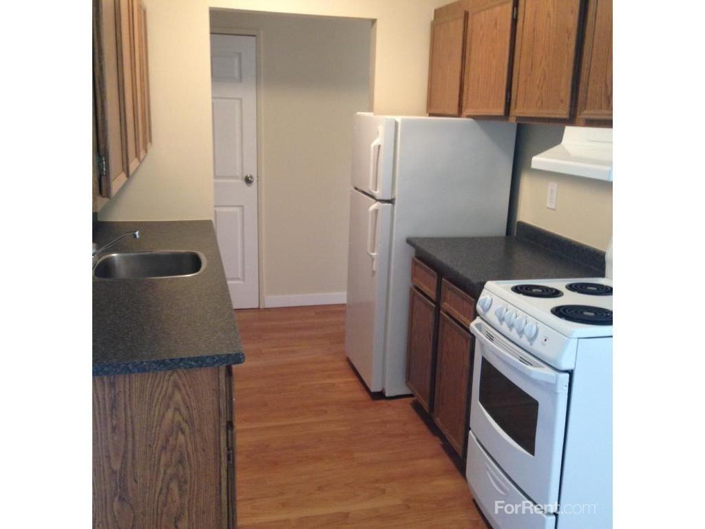 Southridge Apartments - Photo 2 of 11