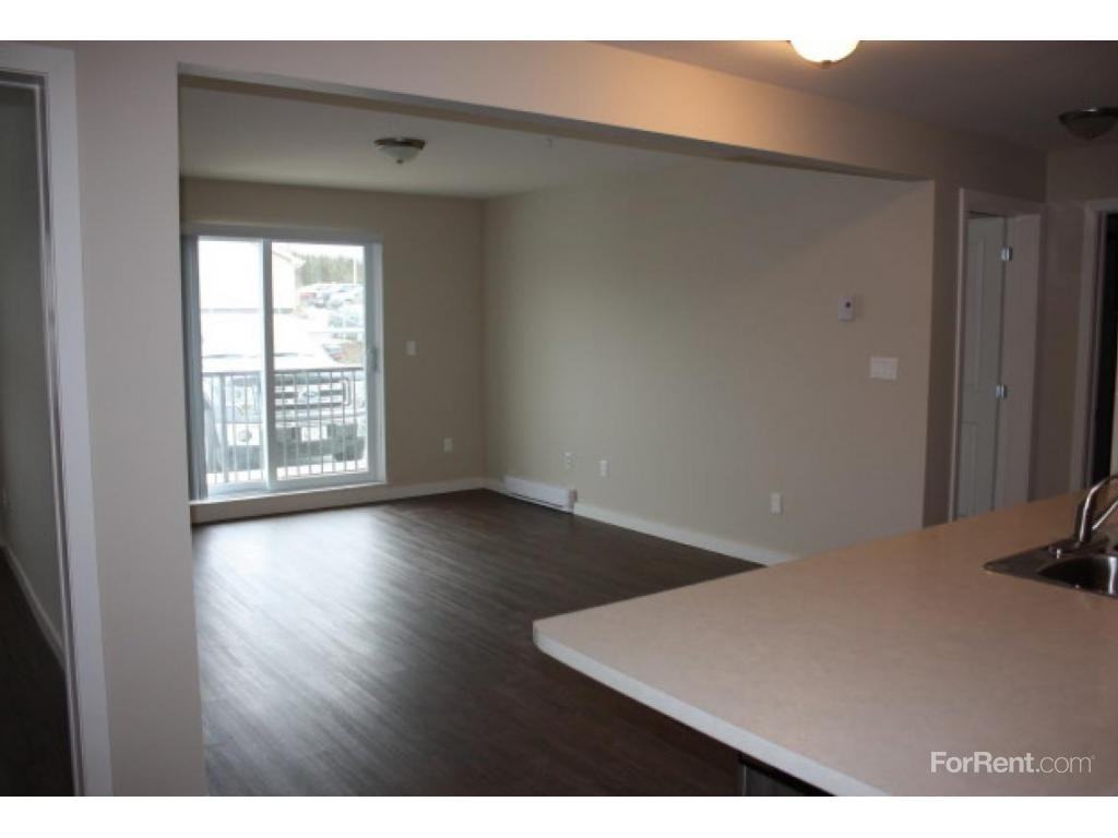 Lakeview Apartments - Photo 3 of 7