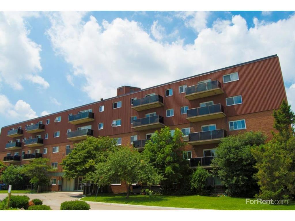 1 Frontenac Road Apartments 1 Frontenac Rd, London, ON N5Z 3Y7 Zumper