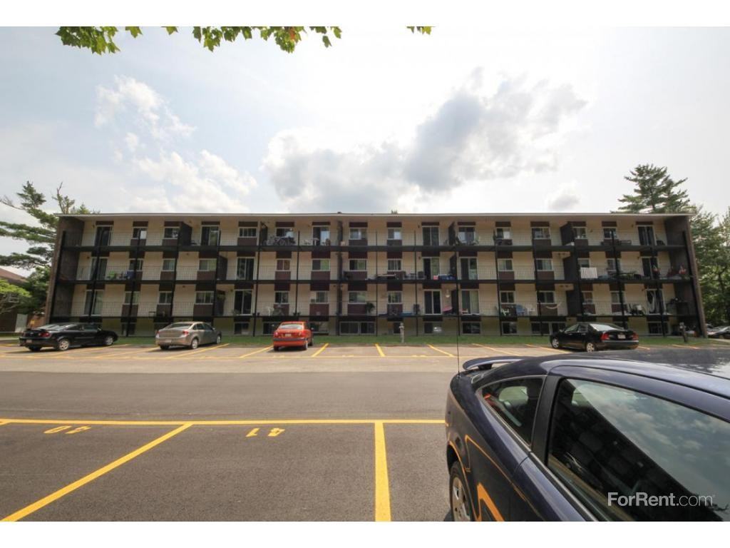 75 Greenfields Drive - Photo 2 of 10