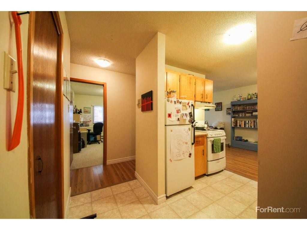 75 Greenfields Drive - Photo 3 of 10