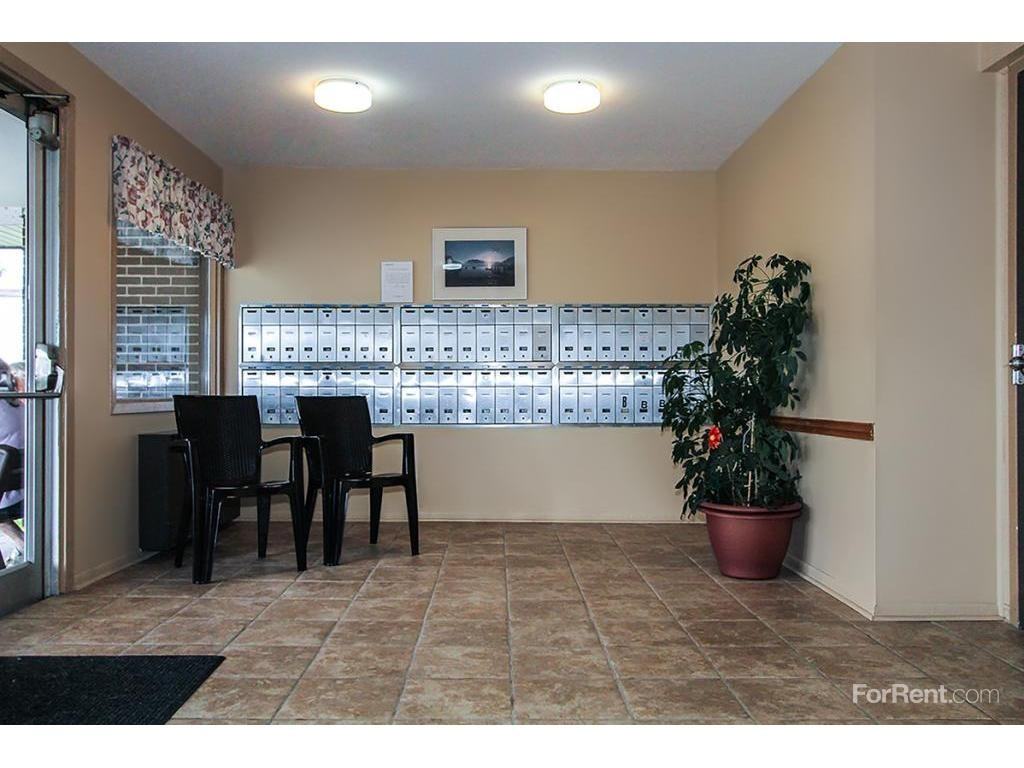 Mount Pleasant Manor - Photo 3 of 9