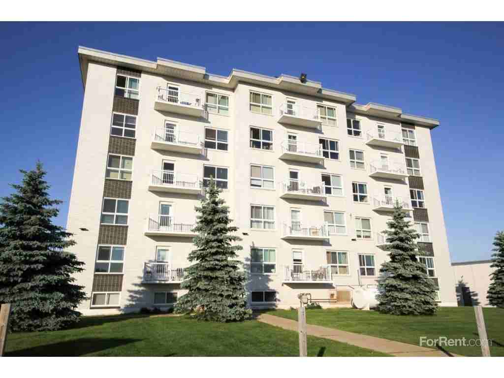 Lorentz Apartments - Photo 2 of 10