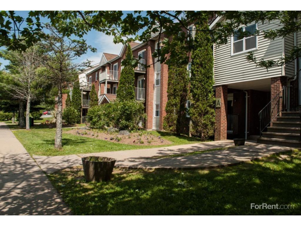 75 Knightsridge - Photo 2 of 8