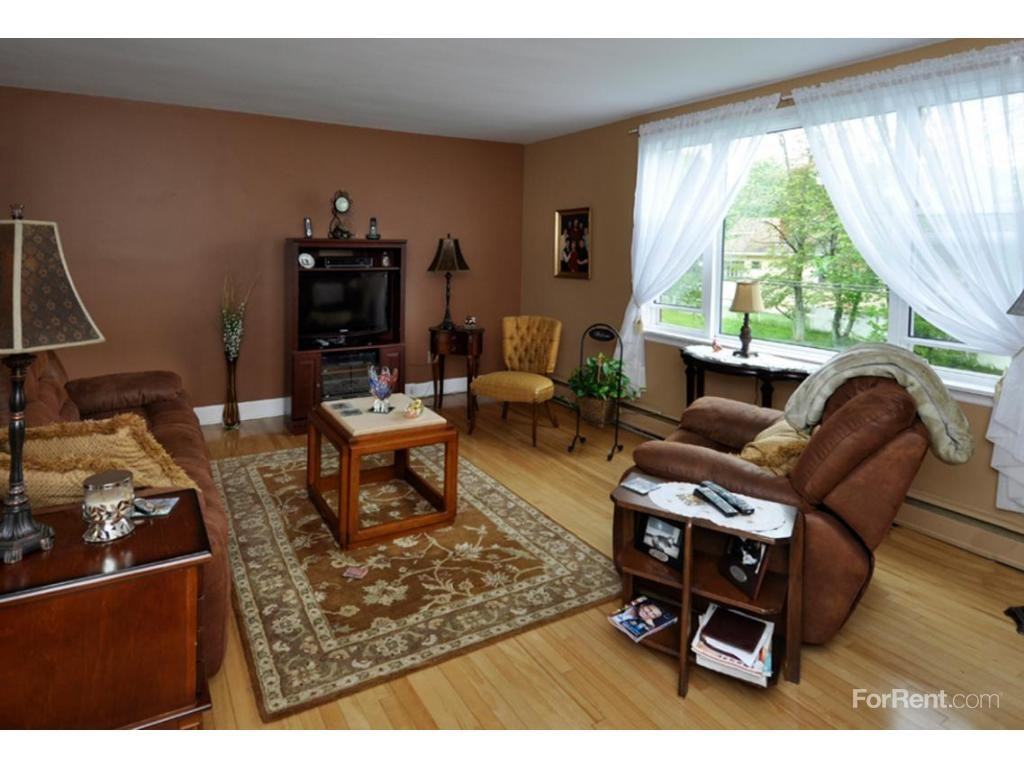 Maplehurst Apartments - Photo 2 of 8