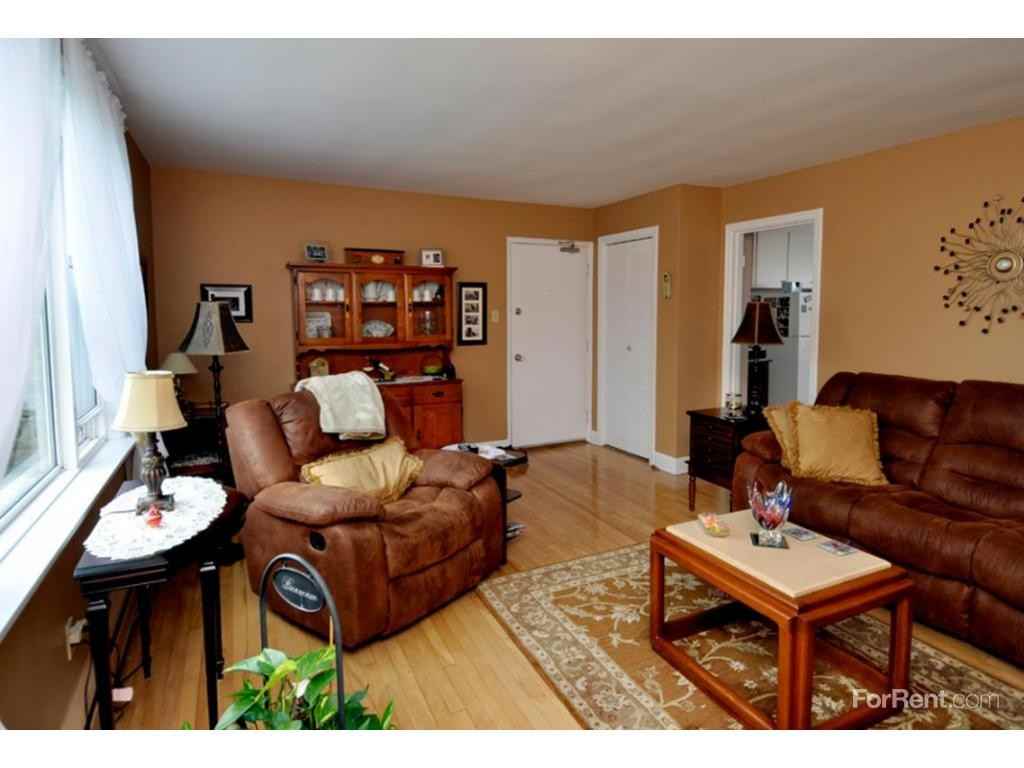 Maplehurst Apartments - Photo 3 of 8