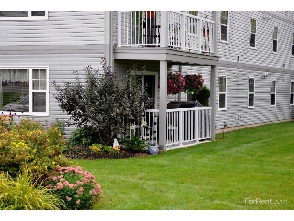 300 Reynolds Street - Photo 3 of 10