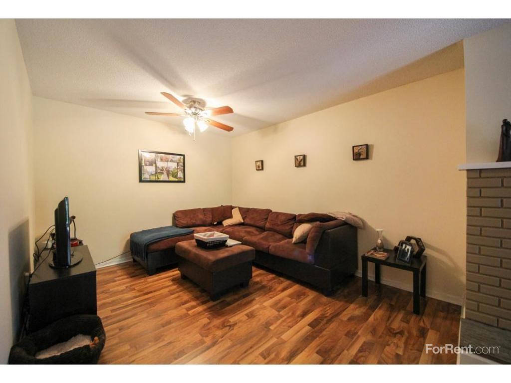 116 and 126 Wilsey - Photo 2 of 8