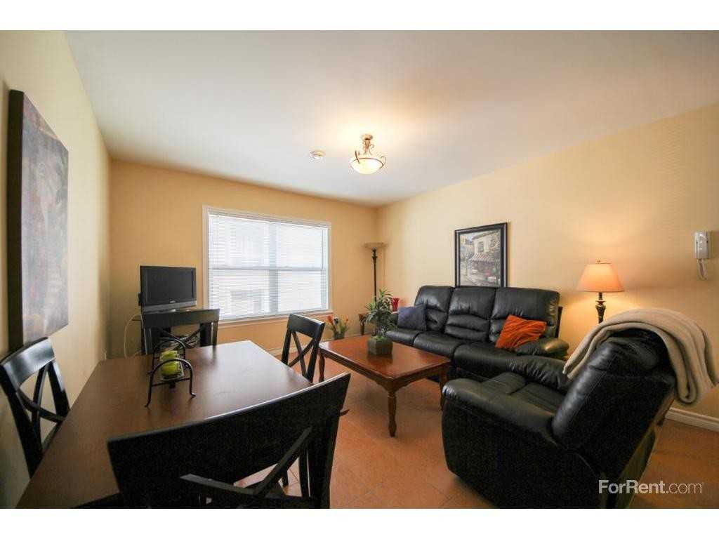 37 Somerset Street - Photo 3 of 10