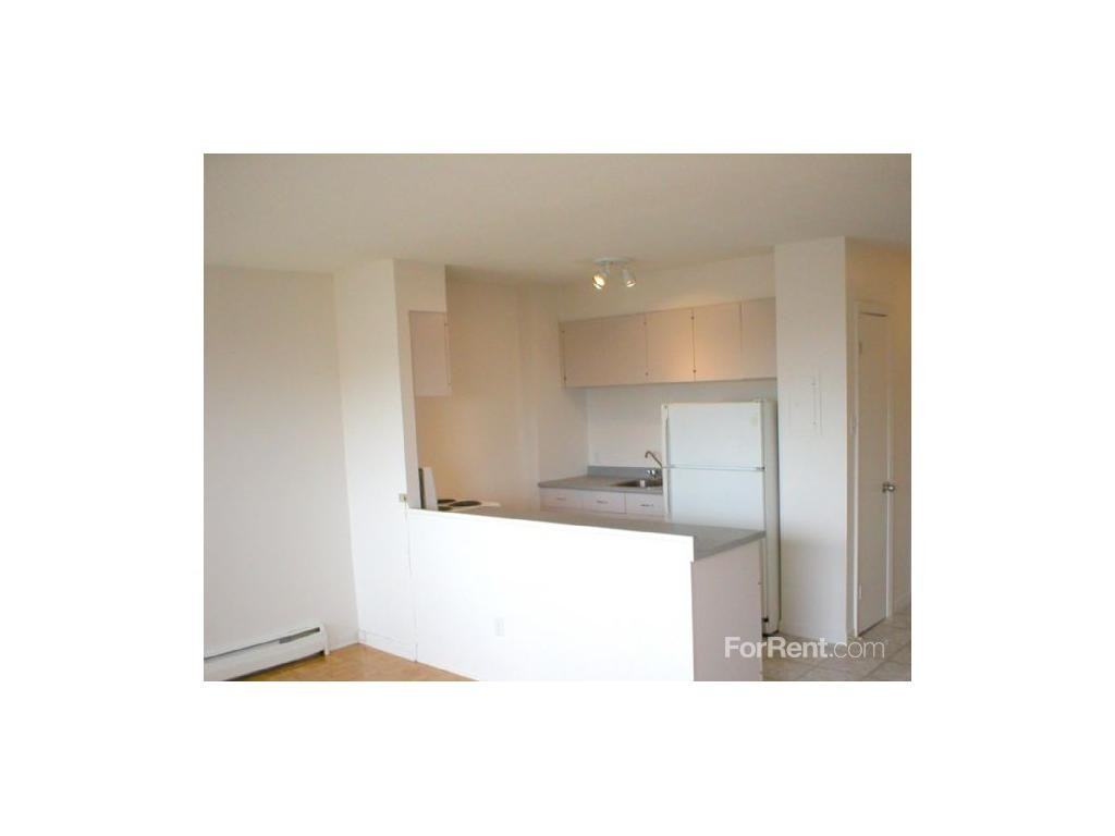 Carleton Towers Apartments 15 Mecklenburg St, Saint John, NB E2L 1P8