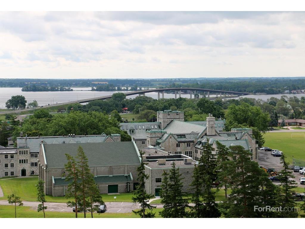 Albert Park - Photo 3 of 20