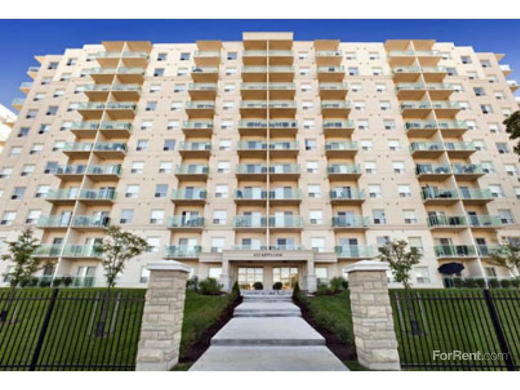 Blossom Gate - Photo 2 of 8