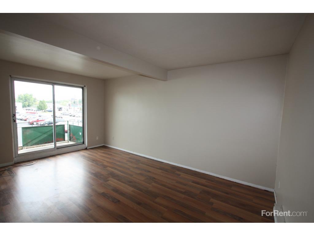 133 Alice St - Photo 3 of 13