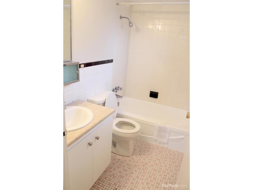 Topaz Apartments - Photo 2 of 7