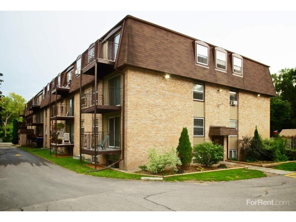 4 Applewood, 414 Dundas - Photo 2 of 7