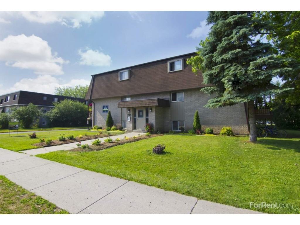 276 & 286 Conacher Apartments 276 Conacher Dr, Kingston, ON K7K 2X2