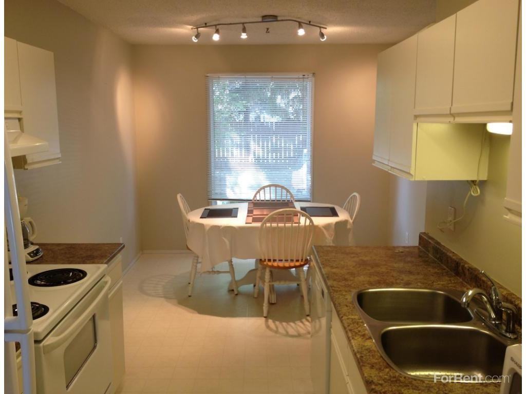 Blue Quill Park Estates Apartments 782 Saddleback Rd NW, Edmonton, AB