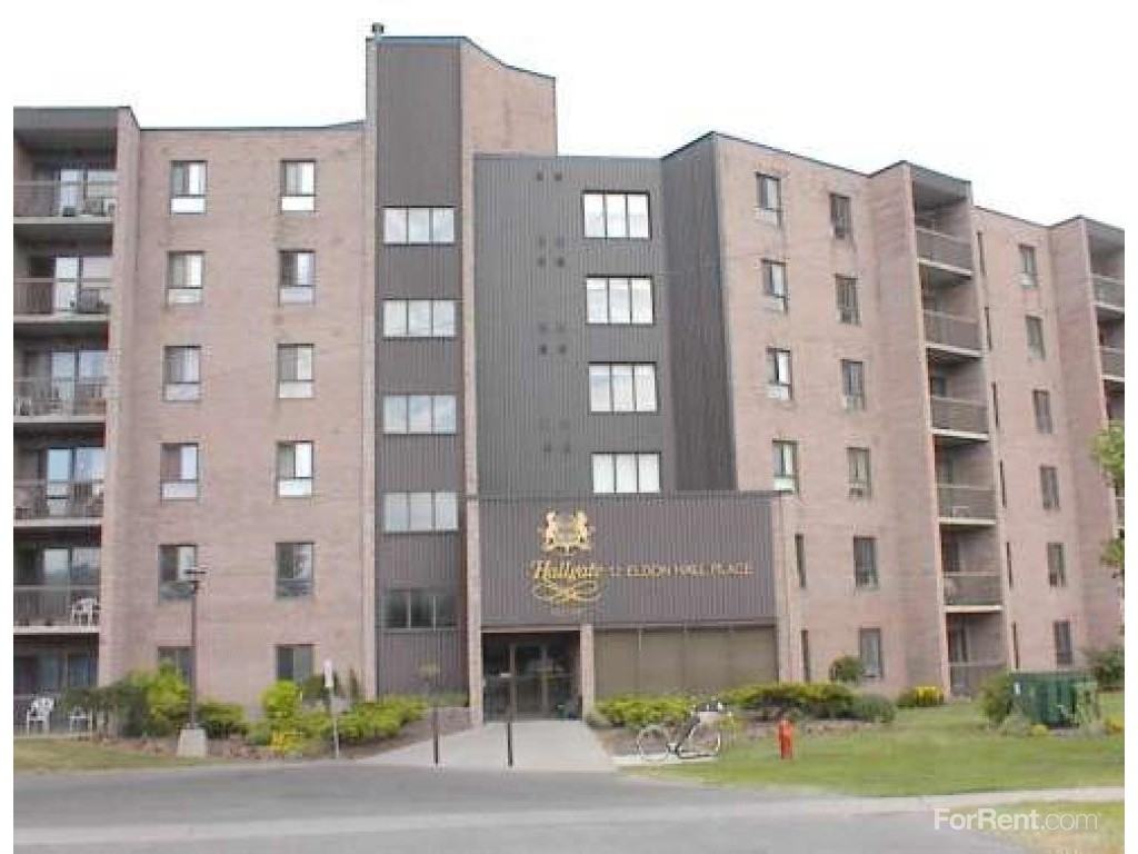Hallgate Apartments Unit 605 17 Eldon Hall Pl, Kingston, ON K7M 7H5