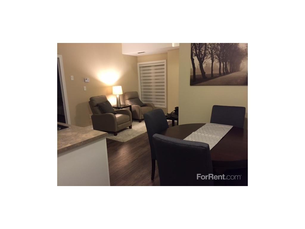 174 Bronte Street South - Photo 3 of 11