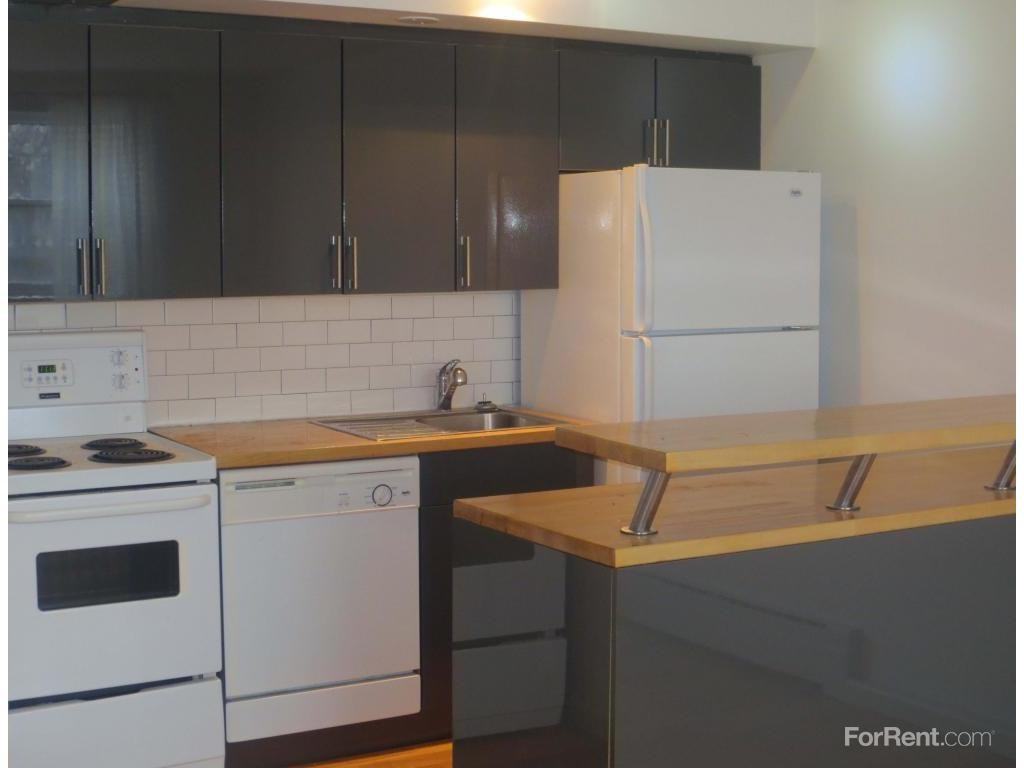 Woodward Apartments - Photo 3 of 7