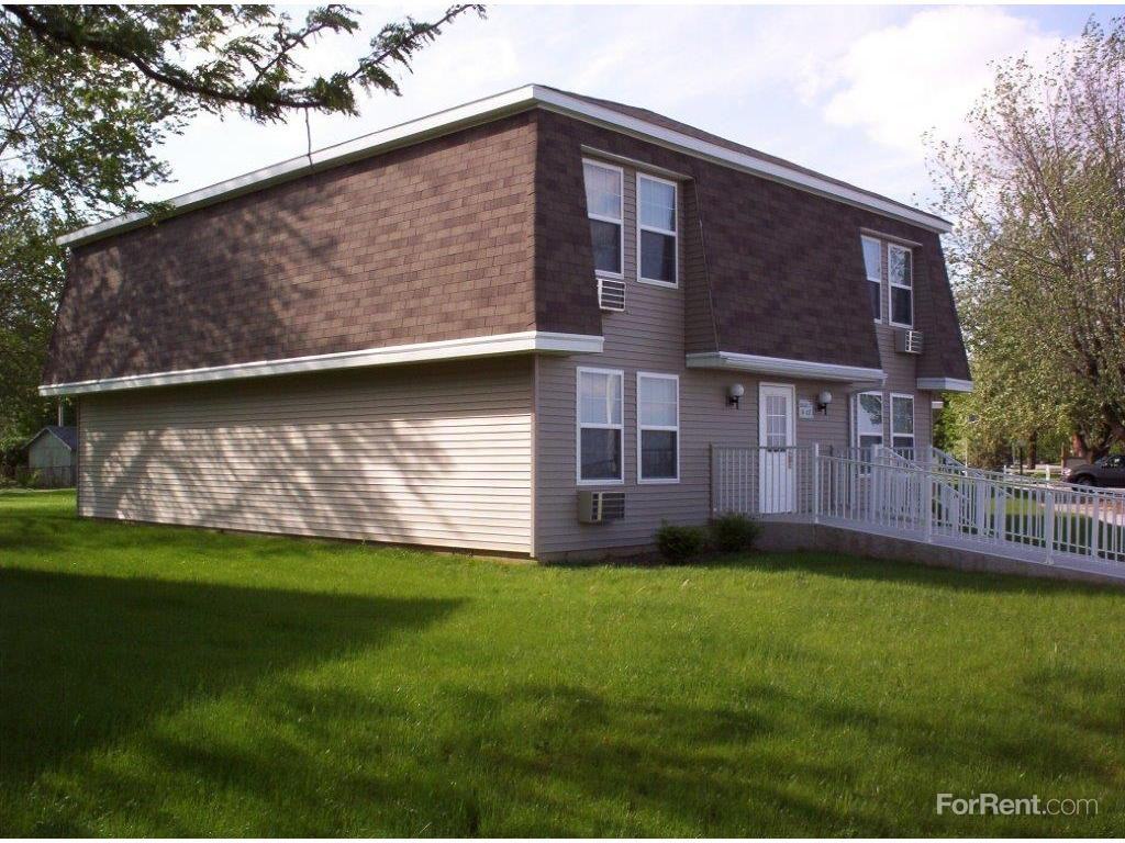 Village Apartments of Cicero - Photo 3 of 5