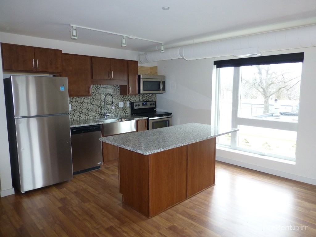 22 on the River - Photo 2 of 19