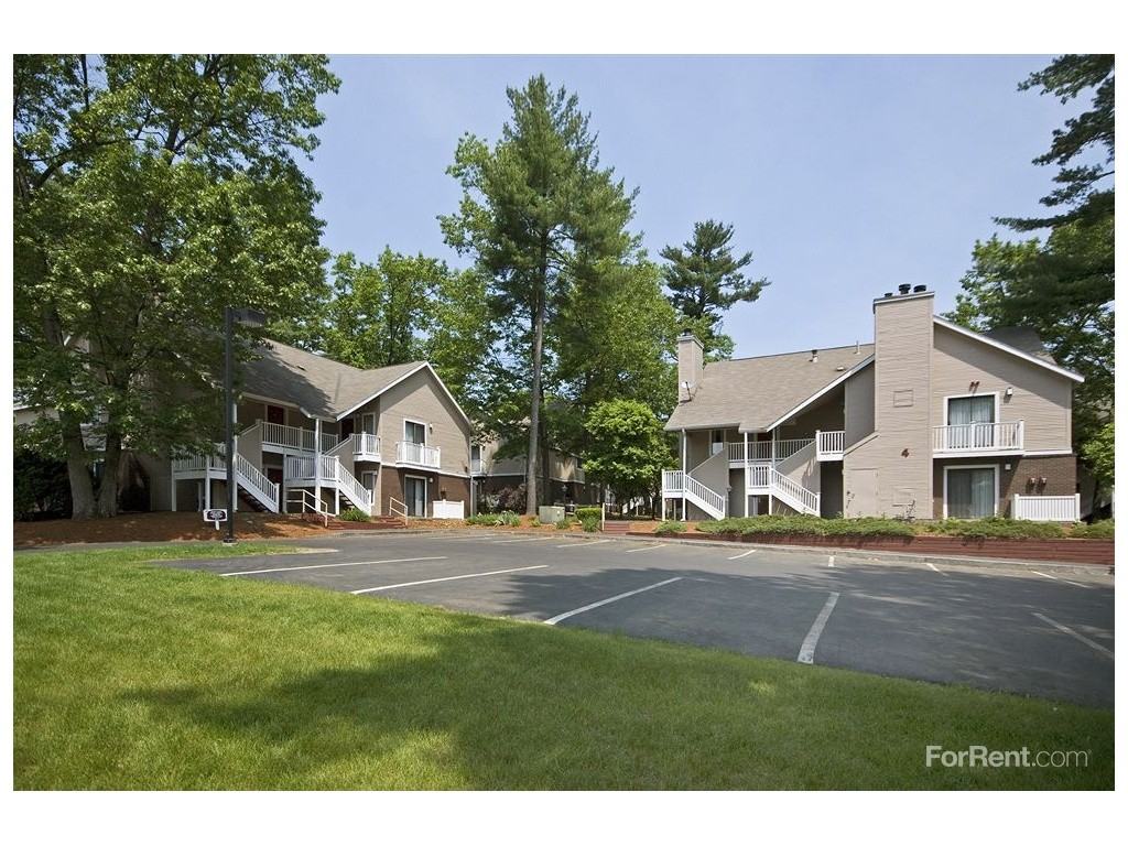 Residences at Daniel Webster - Photo 3 of 15