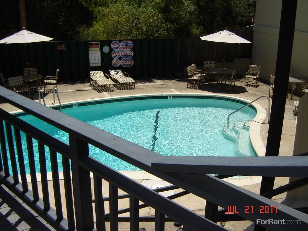 Towne Terrace - Photo 3 of 15